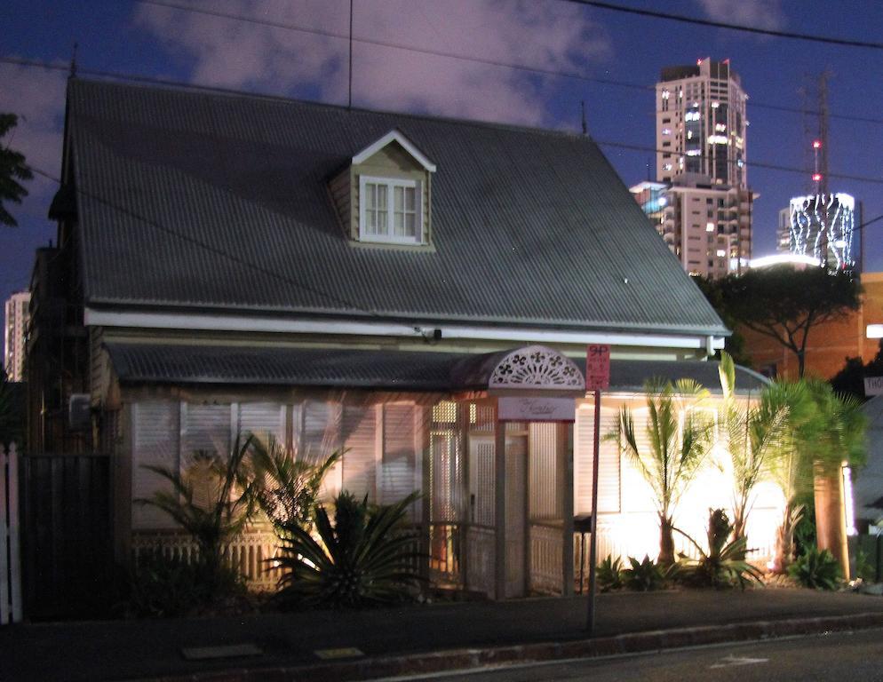 One Thornbury Bed & Breakfast Brisbane Exterior photo