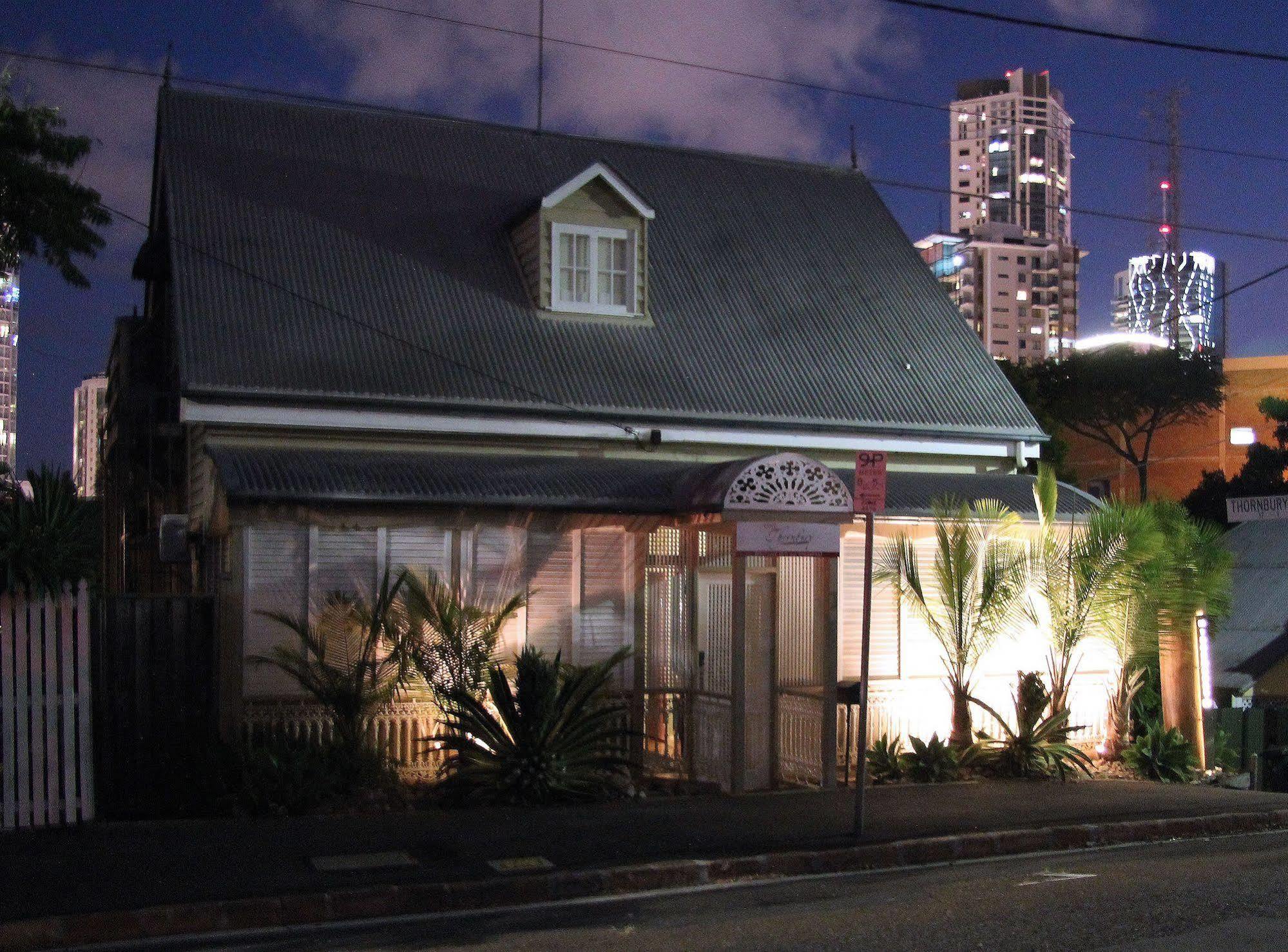 One Thornbury Bed & Breakfast Brisbane Exterior photo